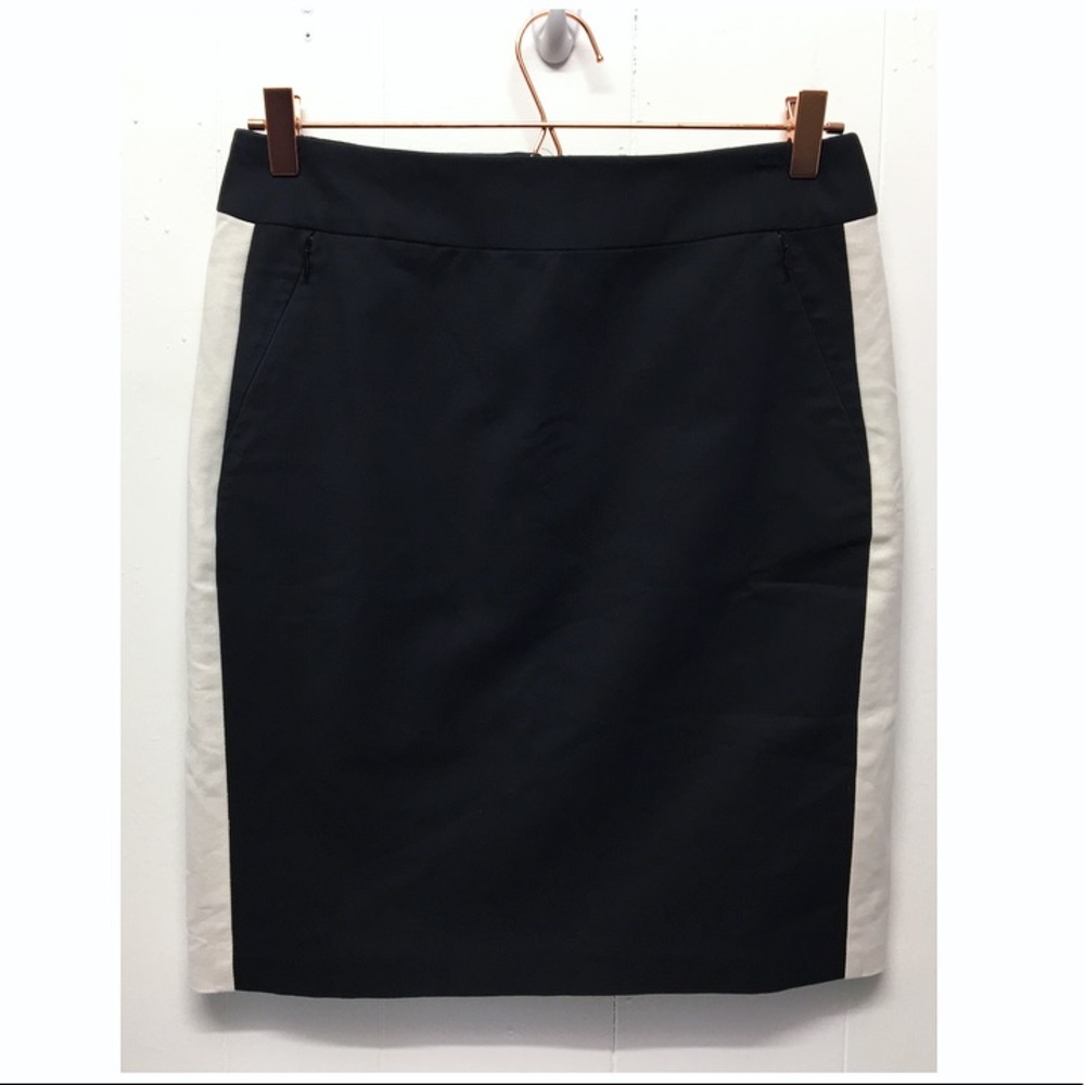 Calvin Klein | Black + Off White Side Detail Skirt •
